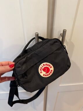 Fjallraven, KÅNKEN HIP PACK, black